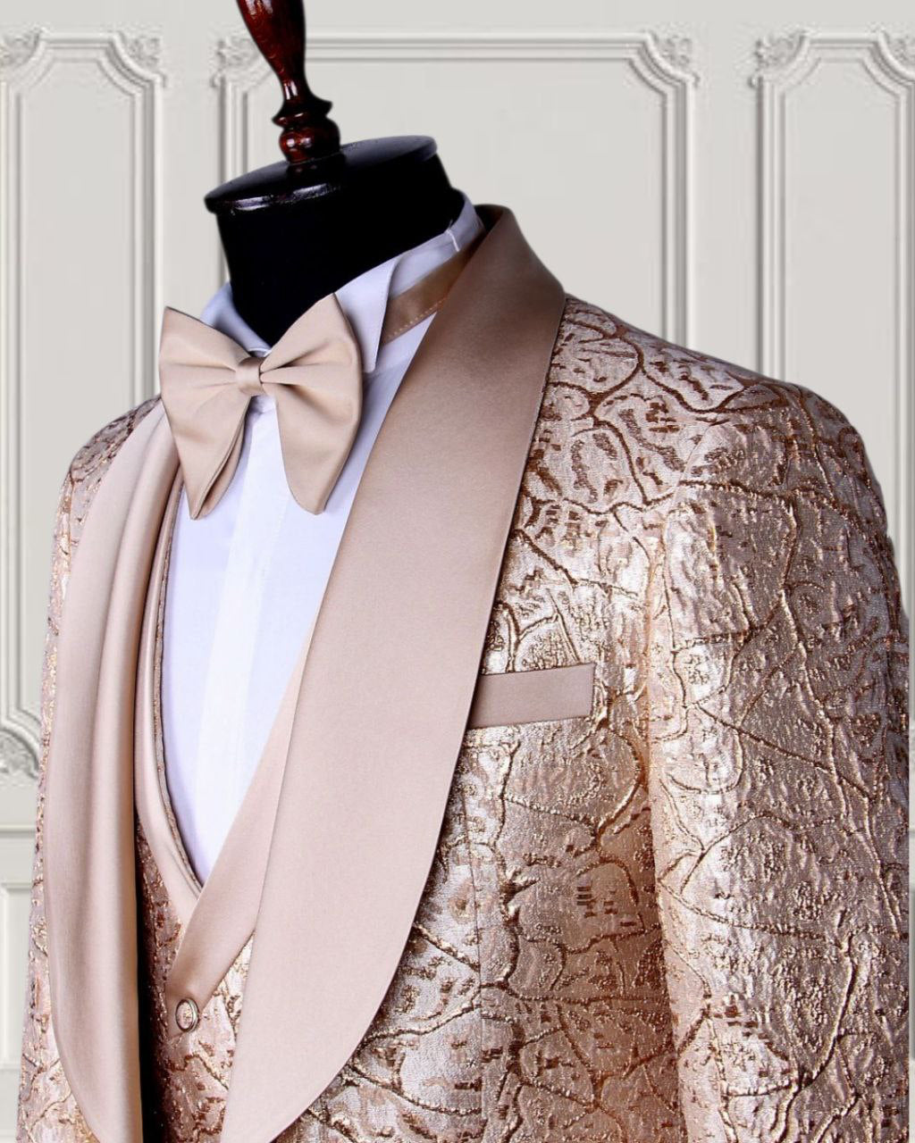 Champagne metallic patterned tuxedo detail